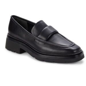 NWOT VINCE Apron Toe Leather Loafer